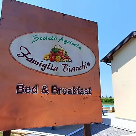 Agrituristico Bianchin Via Trieste 67 Fiumicello-villa Vicentina * Sant'Antonio (Udine)